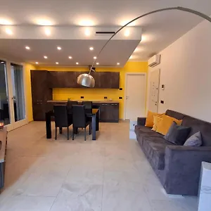 Casa Di Como. Appartement Côme